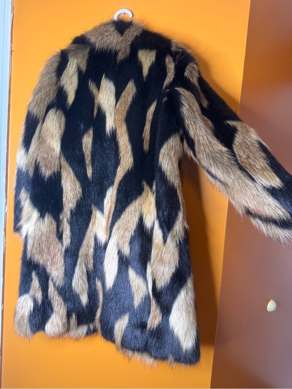 NWOT Alice + Olivia Yetta Faux Fur Coat In Black Medium Brown. Size S - Picture 13 of 16